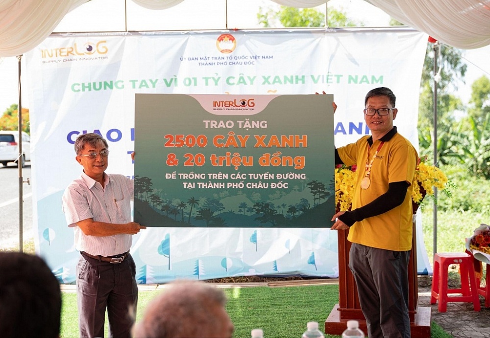 InterLOG hưởng ứng chương trình trồng 1 tỷ cây xanh 'Vì một Việt Nam xanh'