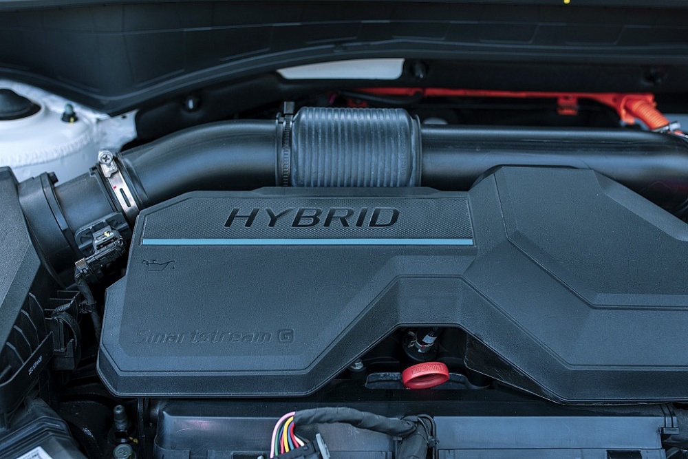 Sản xuất tại Việt Nam, Hyundai Santa Fe Hybrid có giá 1,45 tỷ đồng