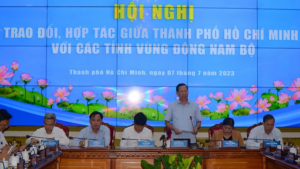Chủ tịch UBND TPHCM Phan Văn Mãi phát biểu tại hội nghị. 