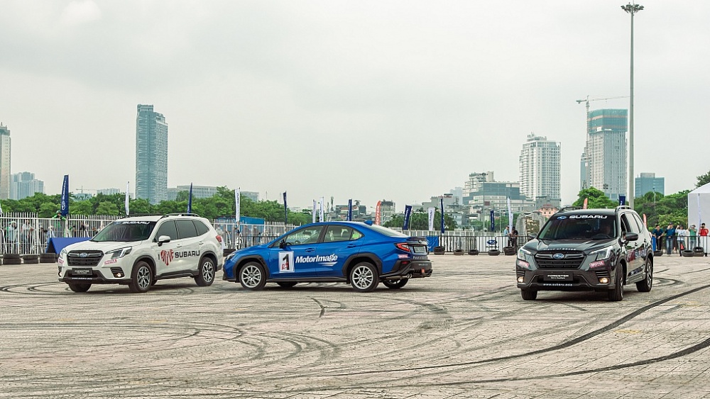 Subaru mang màn biểu diễn ô tô mạo hiểm của Kỉ lục gia Guiness thế giới quay trở lại Việt Nam
