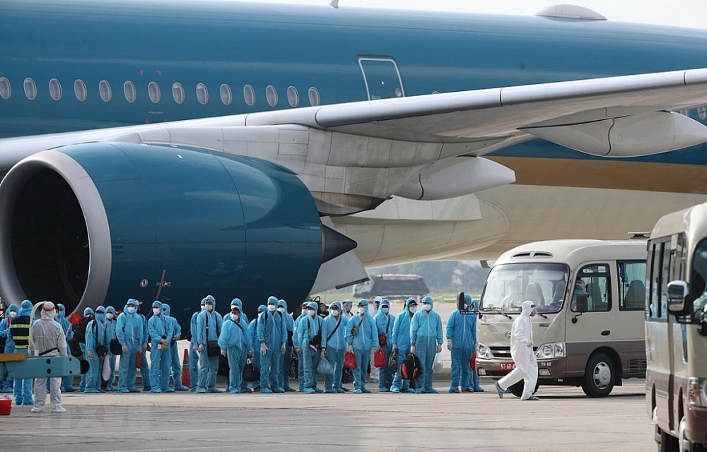 “Làm cho khốc hại chẳng qua vì tiền”