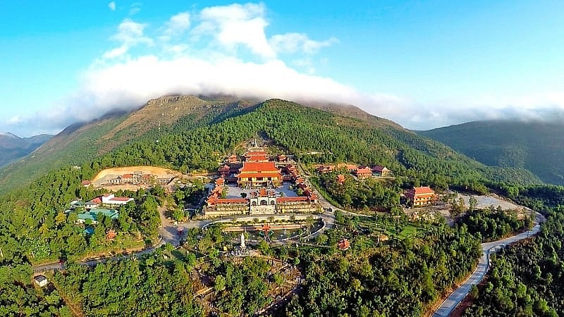 chùa Ba Vàng ở Uông Bí thuộc di tích cấp tỉnh, được đánh giá có số thu công đức tốt, nhưng không có số liệu báo cáo lên Bộ Tài chính. Ảnh: ST