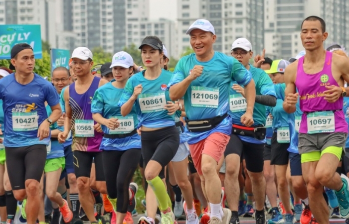 Giải chạy bộ của Tân cảng Sài Gòn đã trao 500 triệu đồng cho Quỹ "Đền ơn, đáp nghĩa"