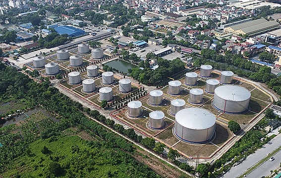 Tổng kho xăng dầu Đức Giang tại 26 phố Đức Giang nằm trong kế hoạch di dời.