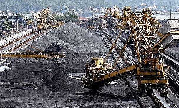 TKV sản xuất 20 triệu tấn than nguyên khai trong 6 tháng đầu năm