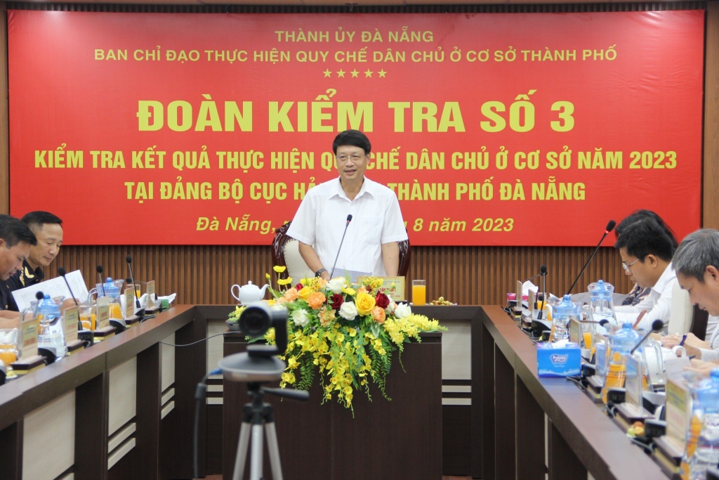 Hải quan Đà Nẵng thực hiện quy chế dân chủ cơ sở là động lực để tốt chuyên môn