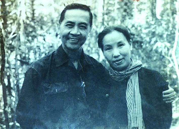 Vợ chồng nhà cách mạng Huỳnh Tấn Phát – Bùi Thị Nga.