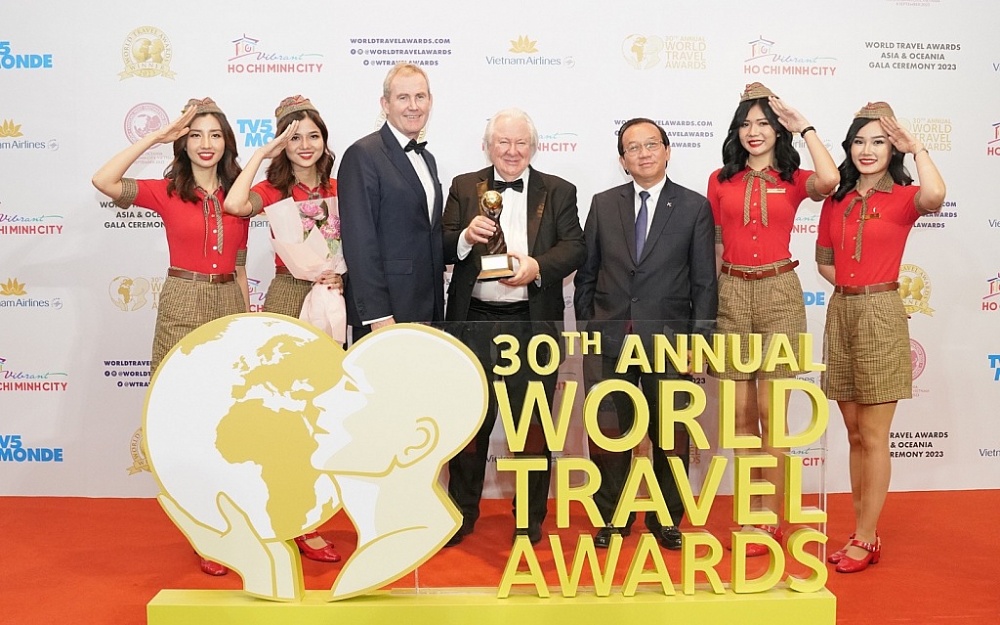 Vietjet nhận giải thưởng danh tiếng toàn cầu World Travel Awards về dịch vụ khách hàng