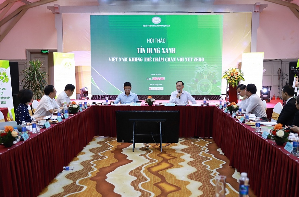 Phó Thống đốc thường trực Ngân hàng Nhà nước Đào Minh Tú phát biểu khai mạc hội thảo.