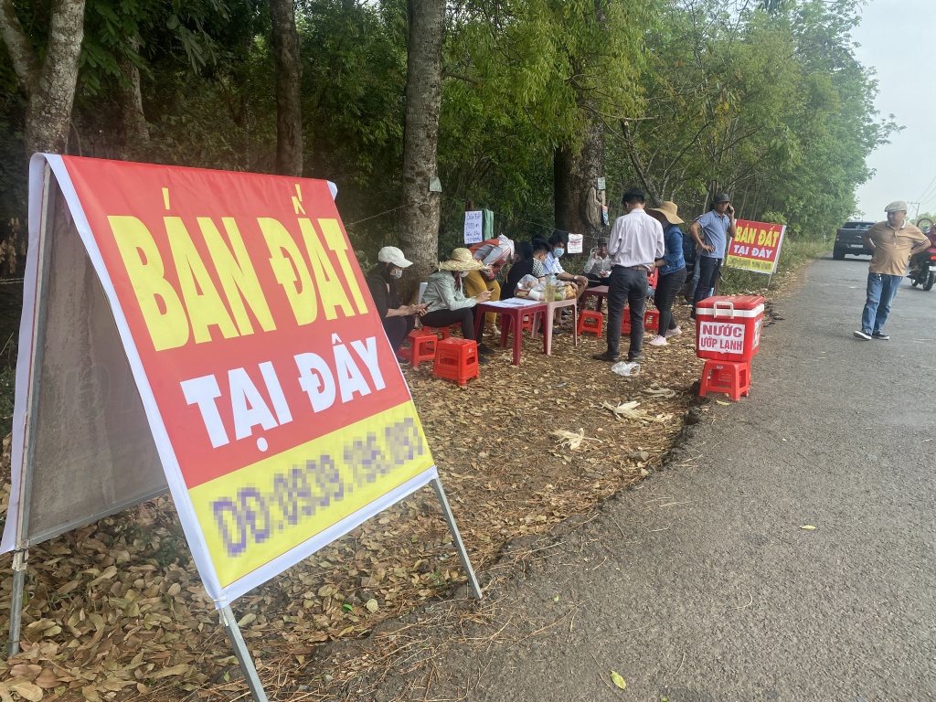 Cần có cơ chế pháp luật ràng buộc vai trò, trách nhiệm của môi giới bất động sản