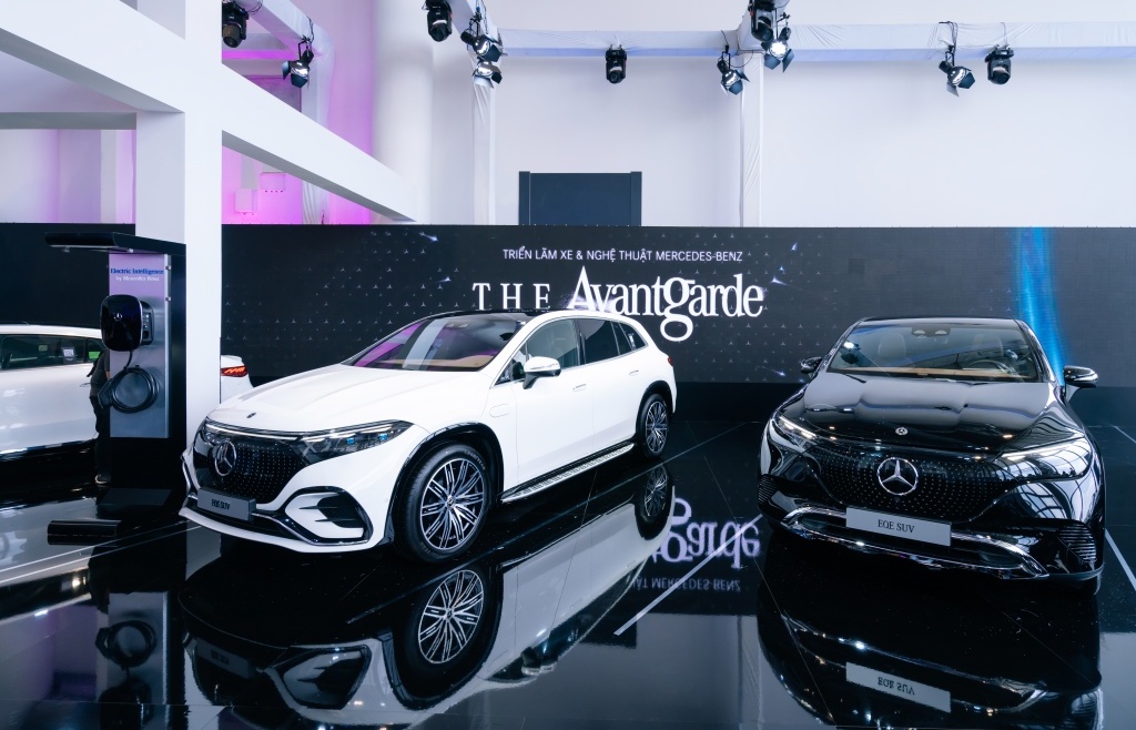 Mercedes-Benz “khoe” dàn xe sang tiền tỉ tại The Avantgarde 2023