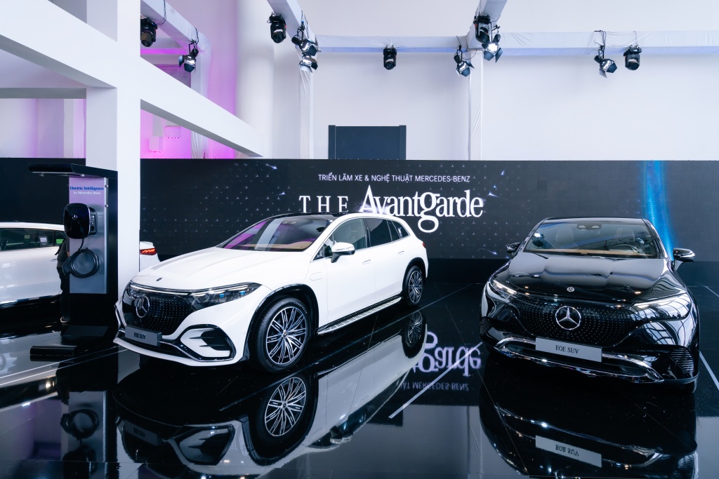 Mercedes-Benz “khoe” dàn xe sang tiền tỉ tại The Avantgarde 2023