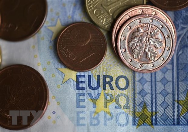 Kinh te Eurozone dinh tre, dong euro giam ve gan moc 1 USD hinh anh 1