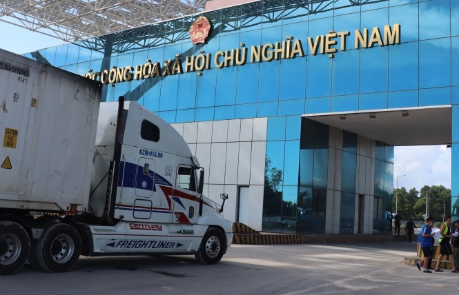 Mới hết quý 1, Việt Nam nhập siêu hơn 17 tỷ USD từ Trung Quốc