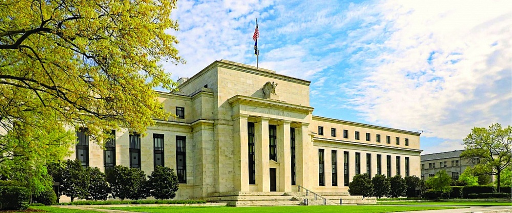 Việc Fed giữ nguyên lãi suất cao tiềm ẩn nhiều rủi ro đối với kinh tế Mỹ 