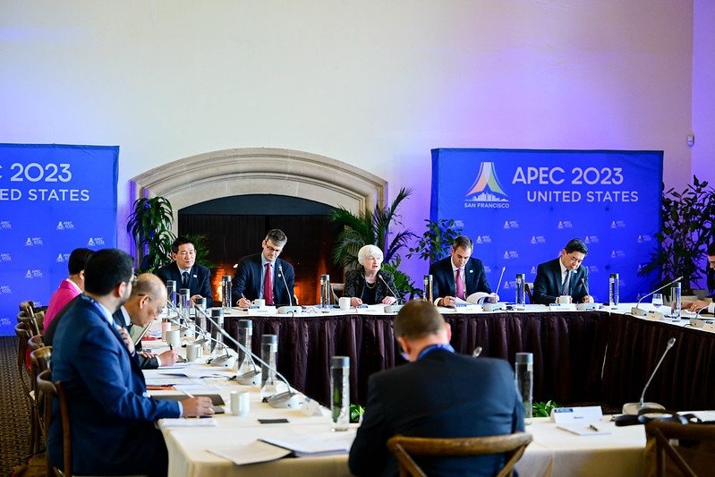 Các Bộ trưởng Tài chính APEC thảo luận về chính sách tài khóa