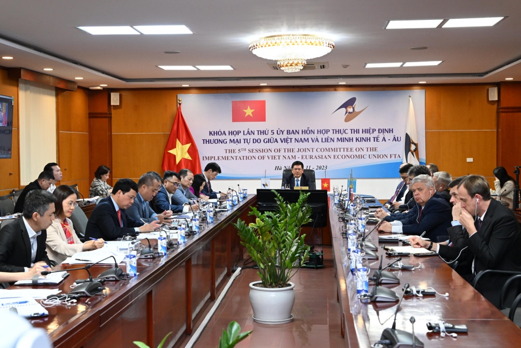 Khóa họp lần thứ 5 Ủy ban hỗn hợp thực thi Hiệp định Thương mại tự do giữa Việt Nam và Liên minh Kinh tế Á-Âu. Ảnh: CT