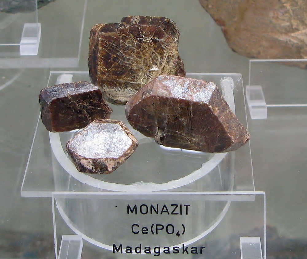 quặng và tinh quặng Monazite.