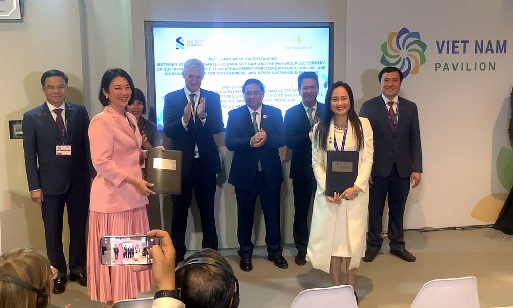 Lễ trao biên bản ghi nhớ tại COP28 trước sự chứng kiến của Thủ tướng Chính phủ Phạm Minh Chính
