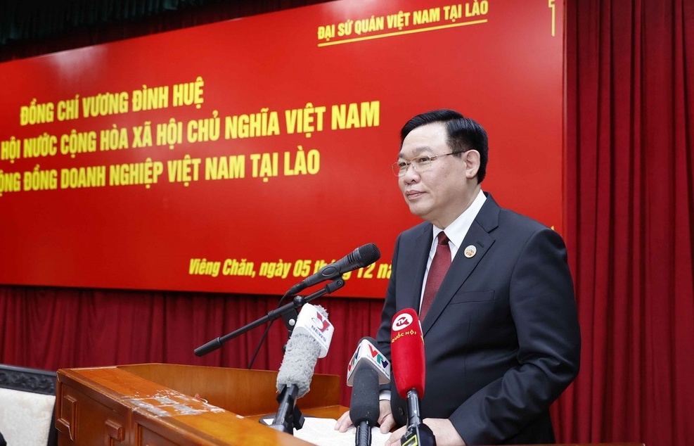 "Việt Nam-Lào cần tạo đột phá trong hợp tác kinh tế, thương mại, đầu tư"