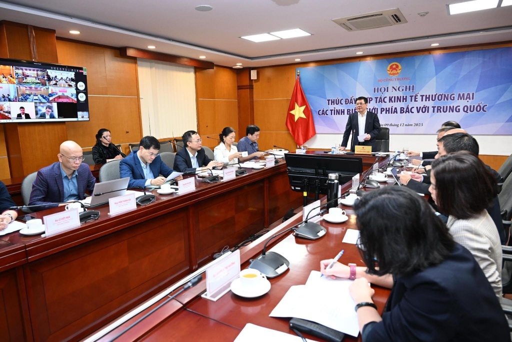 Hội nghị Thúc đẩy hợp tác kinh tế thương mại các tỉnh biên giới phía Bắc với Trung Quốc.