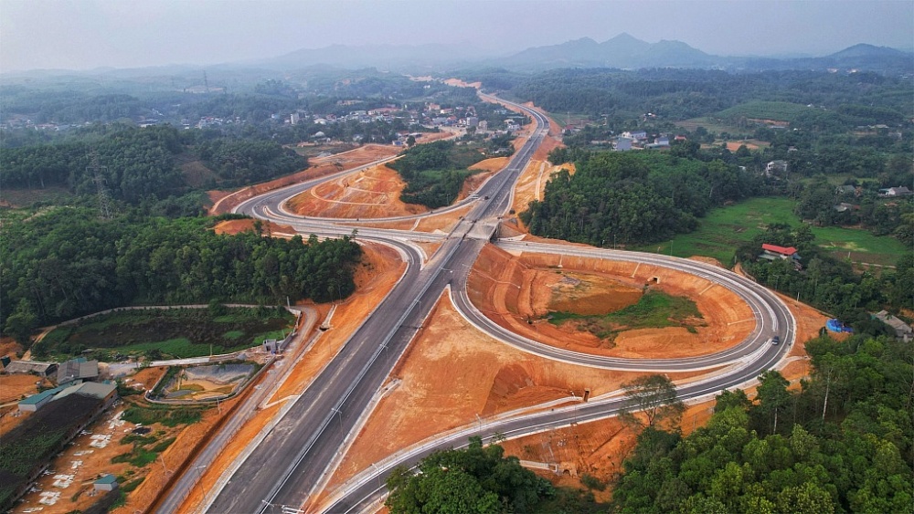 Dự án cao tốc Tuyên Quang - Phú Thọ đang trong giai đoạn hoàn thiện để khánh thành vào ngày 24/12 tới.	 Ảnh minh họa