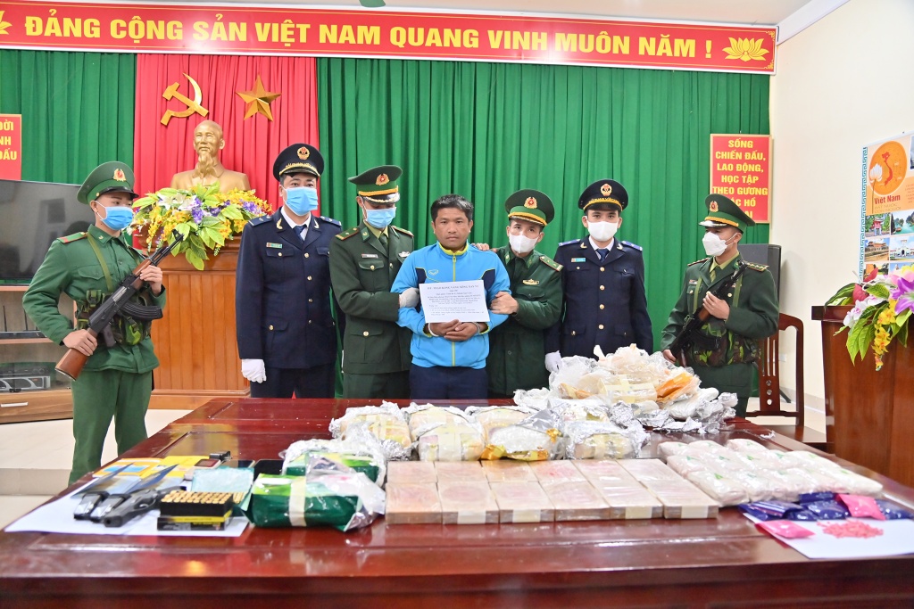 Hải quan Thanh Hóa phối hợp bắt giữ 21kg ma túy các loại