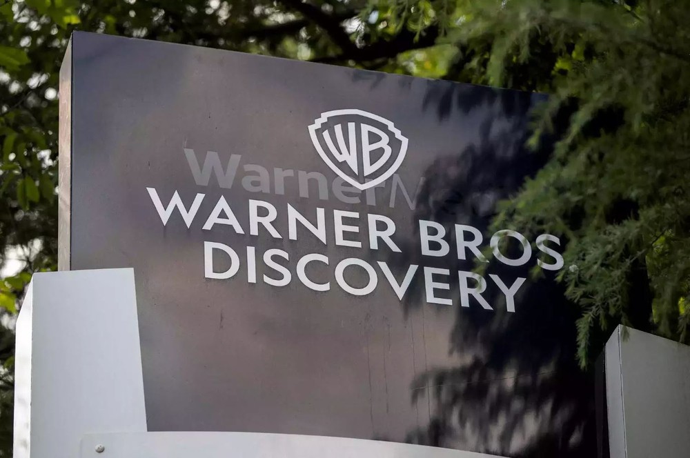 Warner Bros. Discovery và NBCUniversal có khả năng tham gia vào các vụ M&amp;amp;A trong 18-24 tháng tới. (Ảnh: AFP)