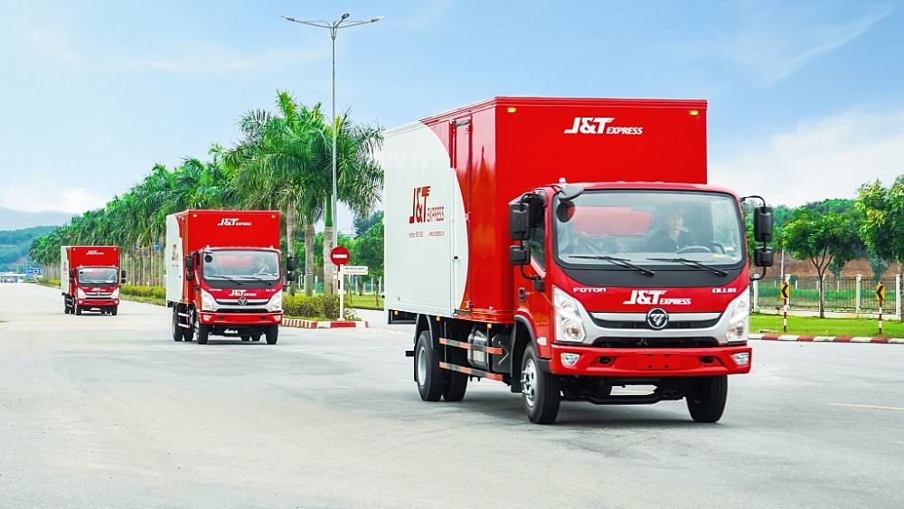 THACO AUTO bàn giao lô 140 xe cho J&T Express Việt Nam