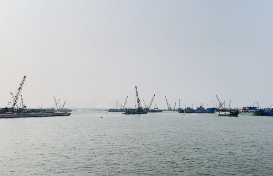 Hải quan An Giang đã giải tỏa toàn bộ sà lan chở cát nhập khẩu