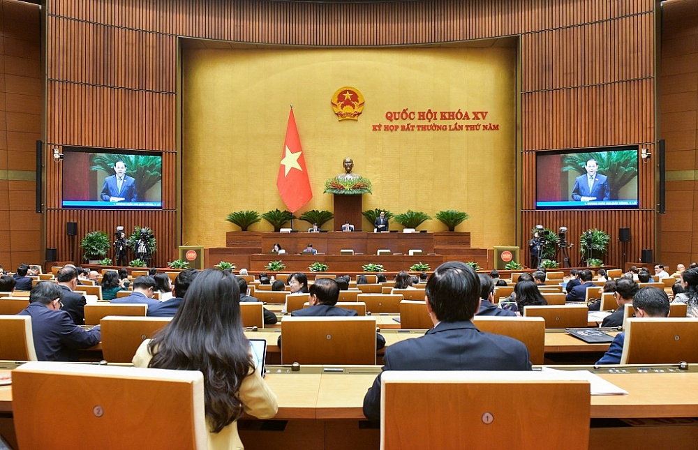 Phó Chủ tịch Quốc hội Trần Quang Phương điều hành phiên họp. Ảnh: Quochoi.vn