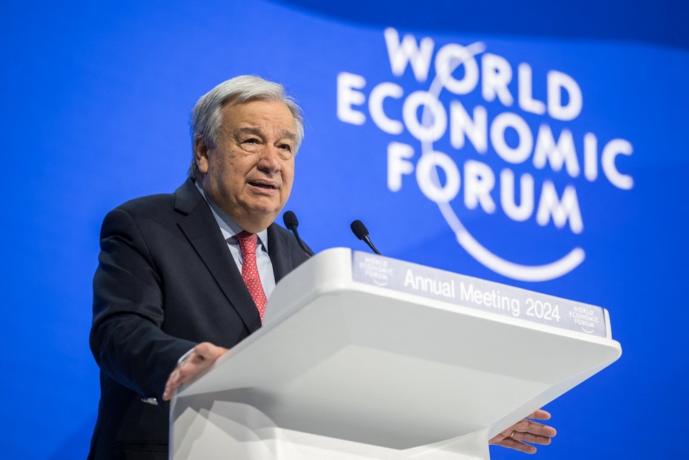 Tổng thư ký Liên hợp quốc Antonio Guterres phát biểu tại hội nghị thường niên của Diễn đàn Kinh tế Thế giới (WEF) ở Davos, Thụy Sĩ ngày 17/1. (Ảnh: AFP/TTXVN)