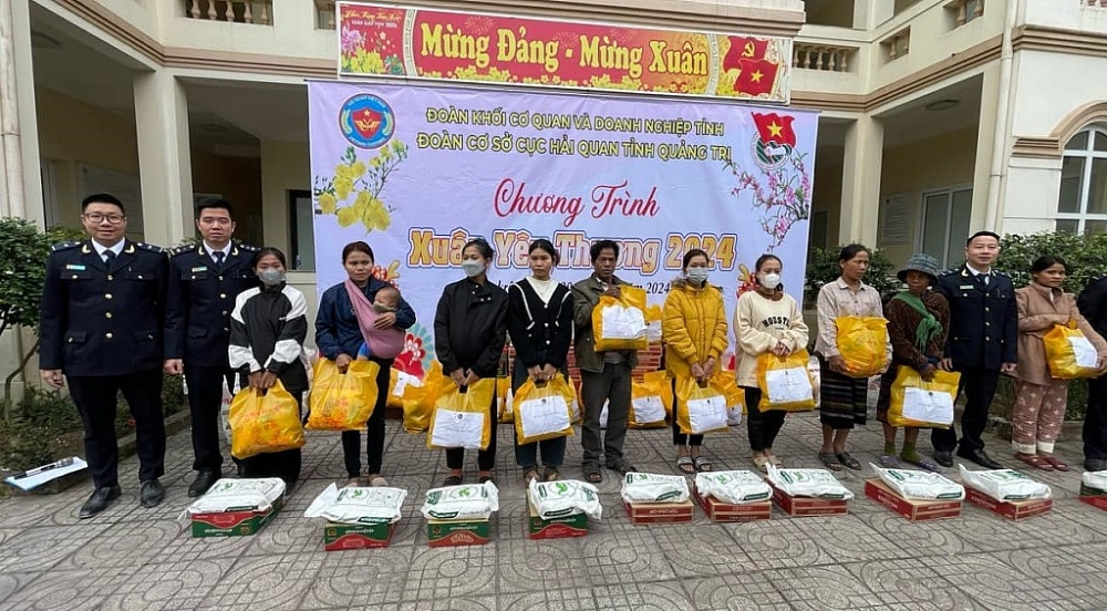 Thanh niên Hải quan Quảng Trị tổ chức chuỗi hoạt động tình nguyện nhân dịp Xuân Giáp Thìn