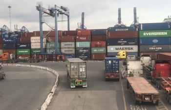 Doanh nghiệp lưu ý gì khi XNK hàng hóa qua cảng Cát Lái