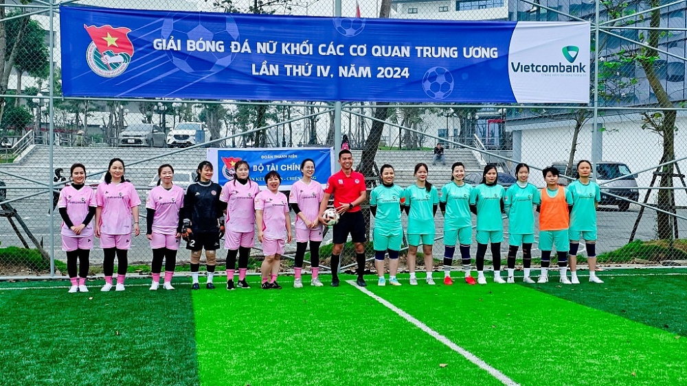 Thanh niên Hải quan tham gia Giải Bóng đá nữ Khối các cơ quan Trung ương