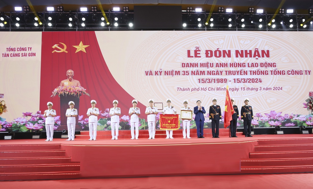 Tổng công ty Tân Cảng Sài Gòn đón nhận danh hiệu Anh hùng Lao động lần 2