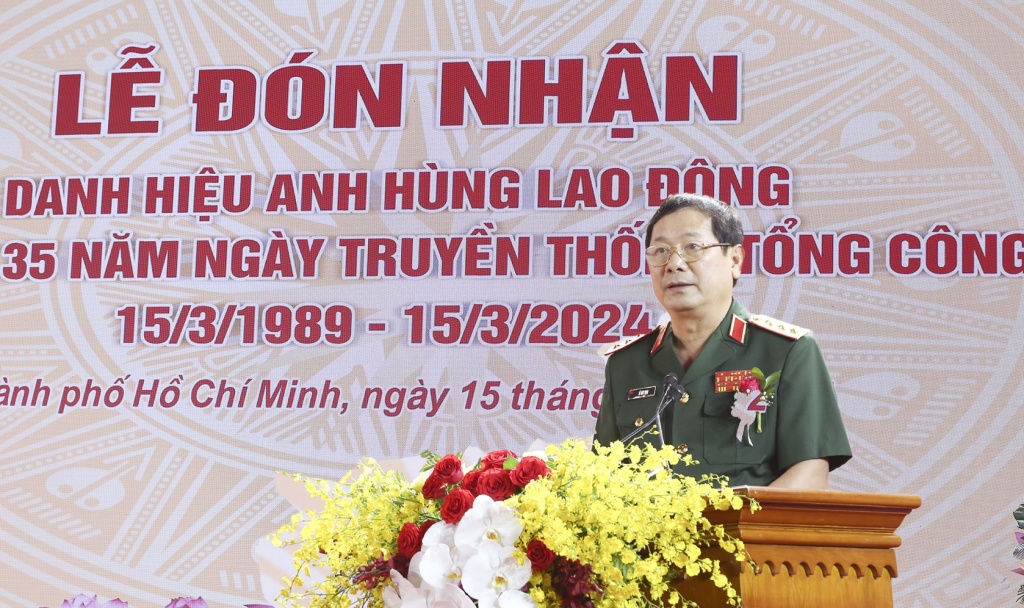 Tổng công ty Tân Cảng Sài Gòn đón nhận danh hiệu Anh hùng Lao động lần 2