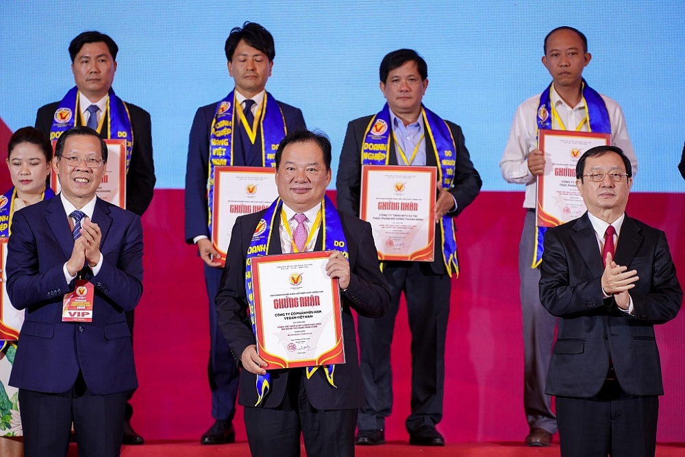 Vedan Việt Nam 9 năm liên tiếp được trao tặng chứng nhận “Hàng Việt Nam chất lượng cao”