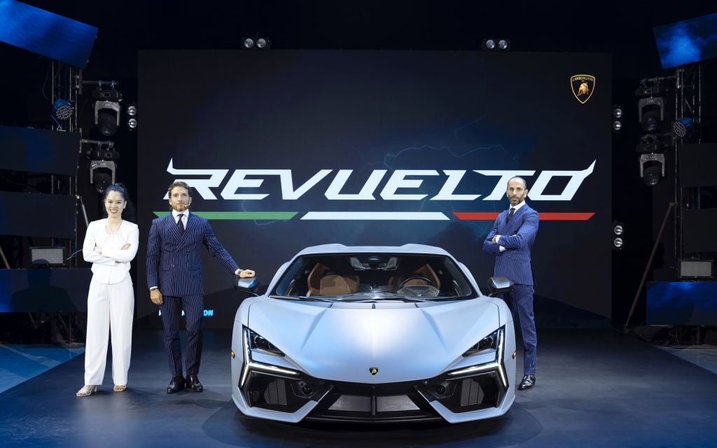 Lamborghini Revuelto: Siêu xe thể thao V12 Hybrid HPEV đầu tiên có mặt tại Việt Nam