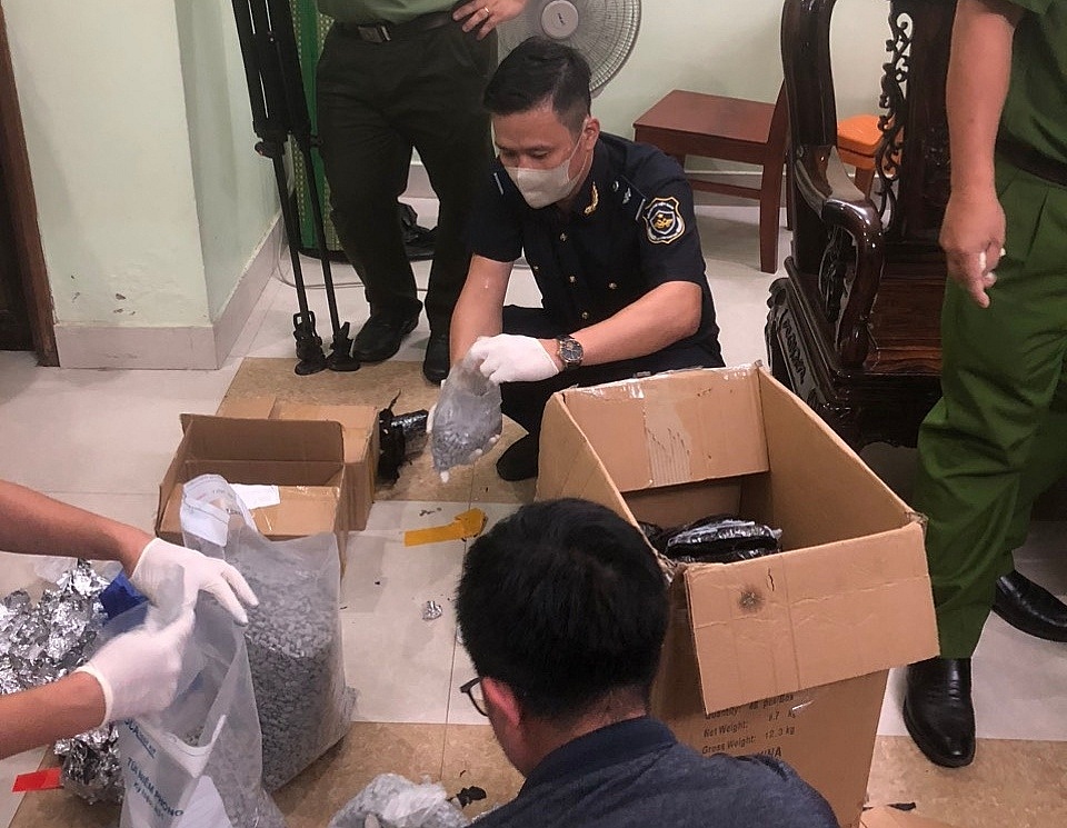 PHOTO: Hiện trường vụ bắt giữ hơn 25.000 viên ma túy tại Quảng Bình
