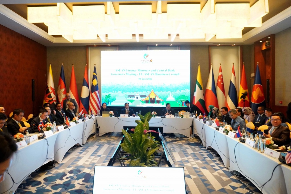Bộ trưởng Bộ Tài chính Hồ Đức Phớc tham dự các hội nghị đối thoại với cộng đồng doanh nghiệp ASEAN