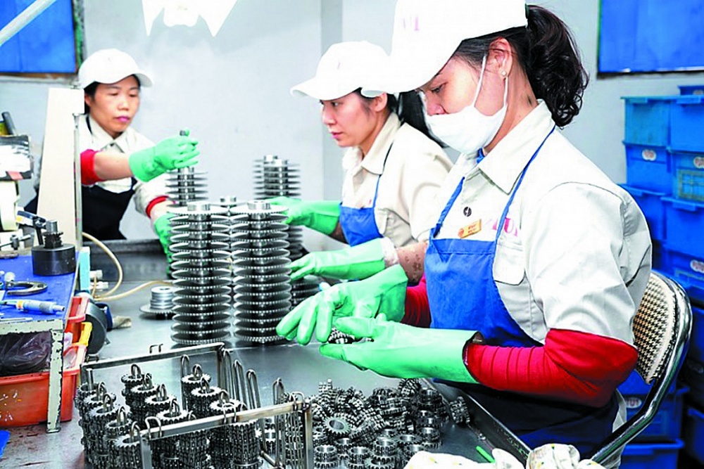 Việc tăng đầu tư cho nghiên cứu phát triển (R&D) cho phép kinh tế Việt Nam có thể tăng trưởng từ 12-15%/năm đến năm 2045. 	Ảnh minh hoạ: ST