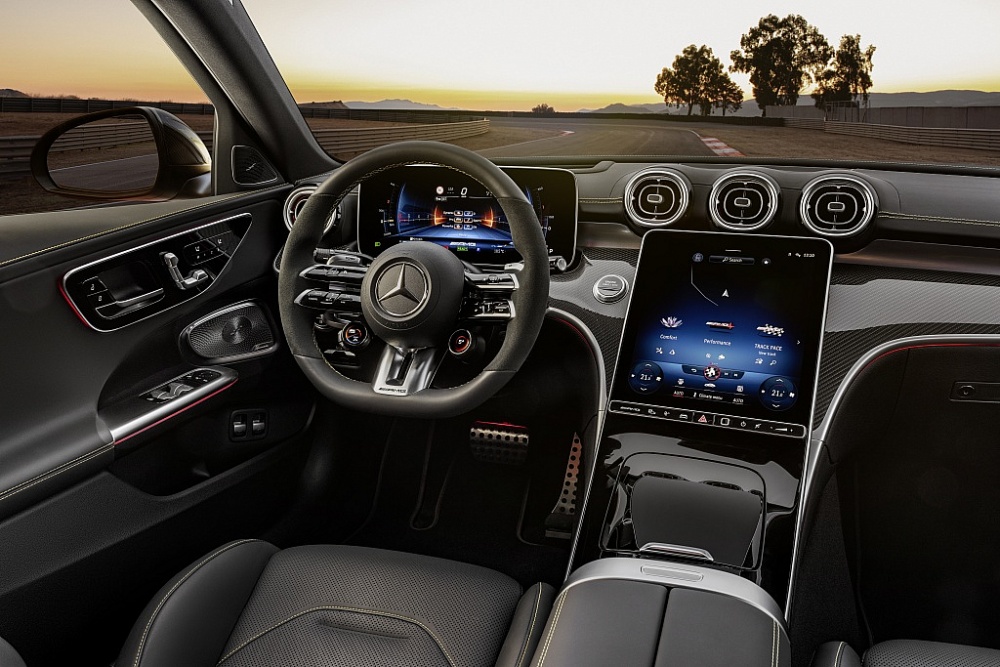 Mở bán Mercedes-AMG C 63 E PERFORMANCE với giá 4,9 tỷ đồng