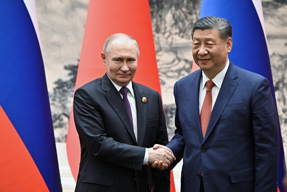 Tổng thống Nga Vladimir Putin và Chủ tịch Trung Quốc Tập Cận Bình.