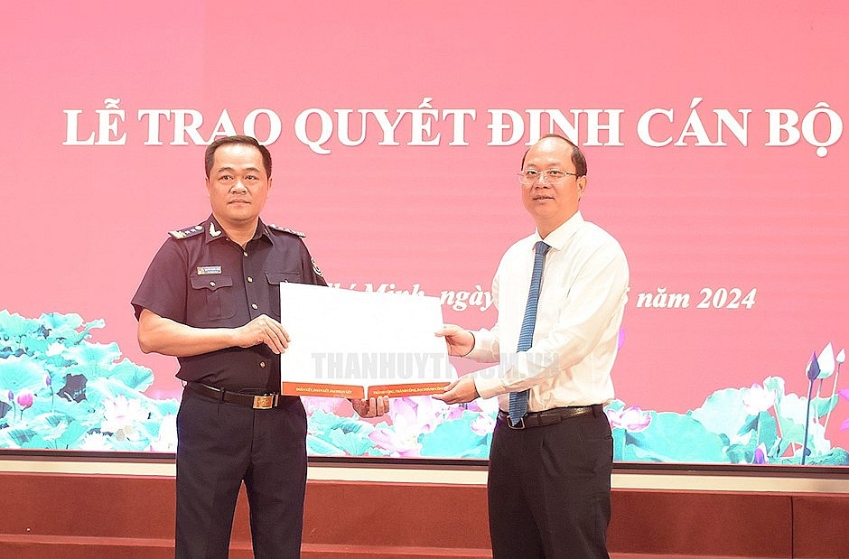 Ông Nguyễn Hoàng Tuấn giữ chức Bí thư Đảng ủy Cục Hải quan TP Hồ Chí Minh
