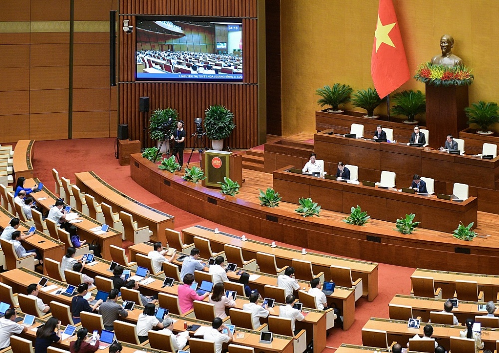 Quốc hội họp phiên toàn thể ở hội trường, thảo luận về một số nội dung còn ý kiến khác nhau của dự thảo Luật Thủ đô (sửa đổi). 