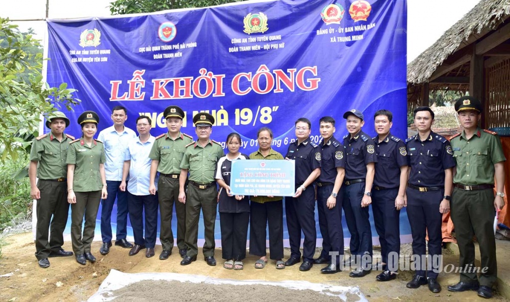 Hải quan Hải Phòng hỗ trợ xây nhà cho học sinh có hoàn cảnh khó khăn ở Tuyên Quang