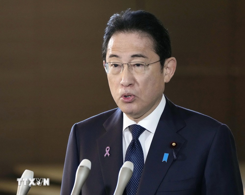 Thủ tướng Nhật Bản Fumio Kishida phát biểu với báo giới tại thủ đô Tokyo. (Ảnh: Kyodo/TTXVN)