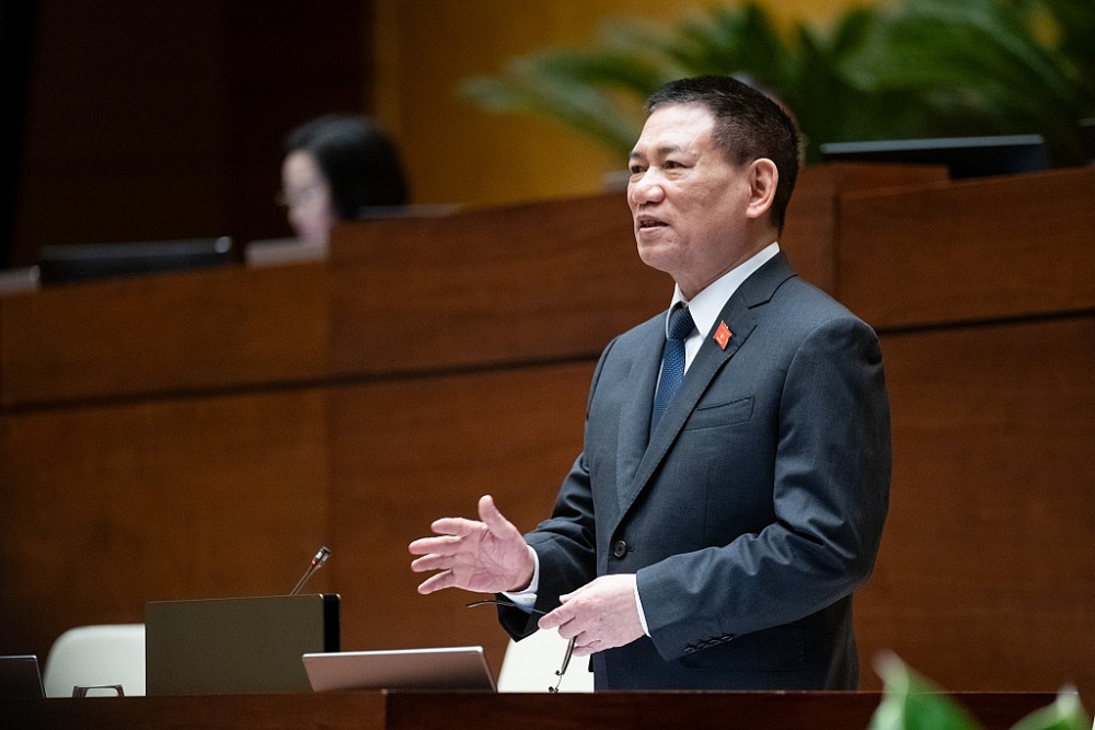Bộ trưởng Bộ Tài chính Hồ Đức Phớc giải trình, làm rõ một số vấn đề đại biểu Quốc hội nêu.