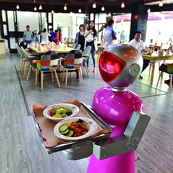 Robot AI trở thành người phục vụ trong các nhà hàng.